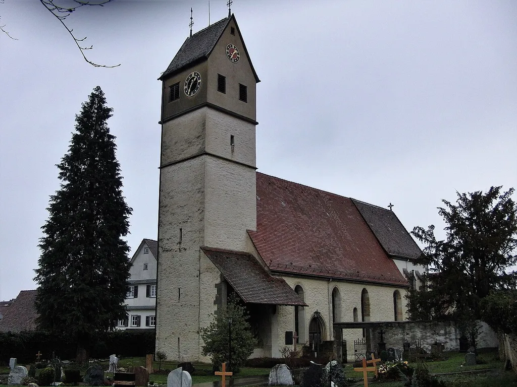aus Blickrichtung Süden vom Friedhof aus