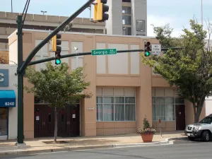 Roth's Silver Spring West Theatre