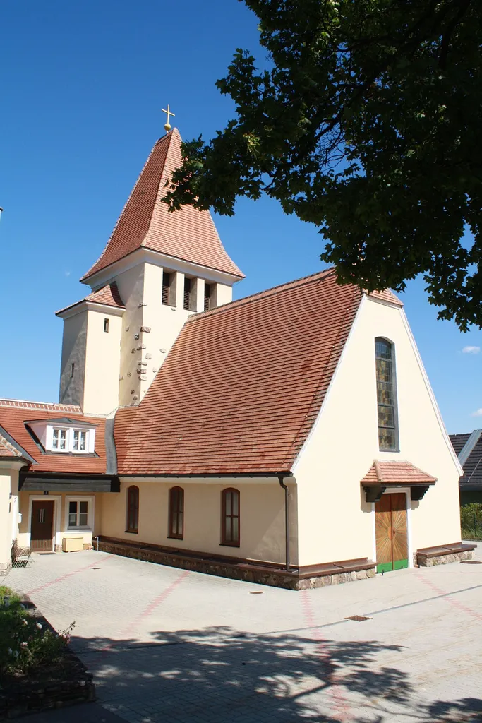 Christkönigskirche in de:Gießhübl (Hochleiten)