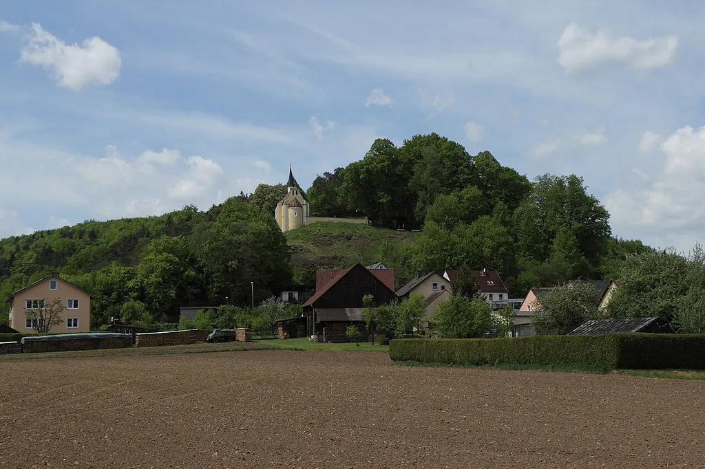 Burgstall Kapellenberg - Ansicht des Kapellenberges aus östlicher Richtung