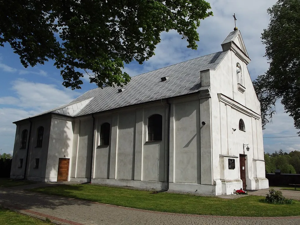 Kościół św. Piotra i Pawła w Wierzbnie