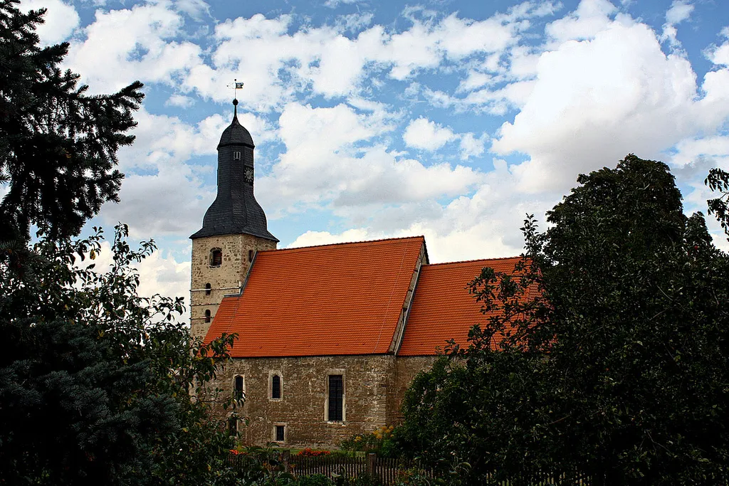 Groß Schierstedter Nikolaikirche (Richtung Norden blikend)