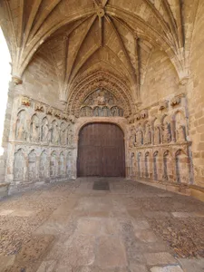 Church of Santa María la Real, La Hiniesta