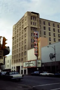 Centre Theatre