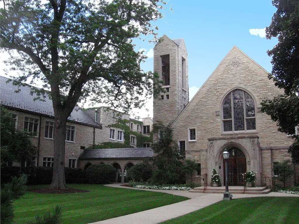 The First Congregational Church Western Springs, Illinois, USA, on the National Register of Historic Sites,