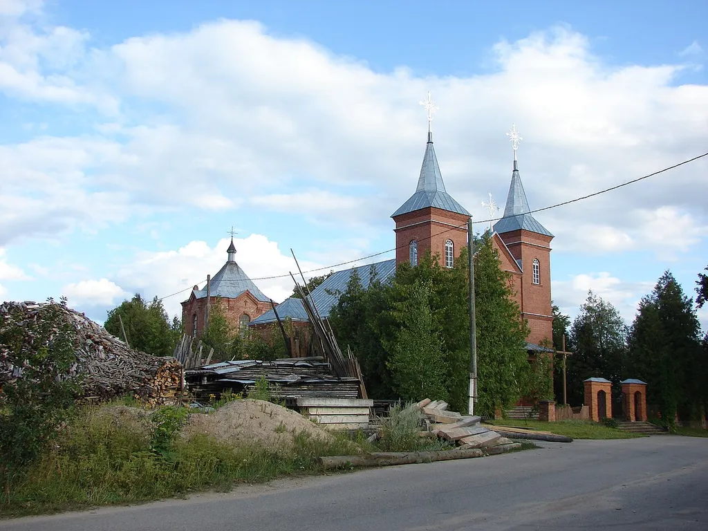 Stoļerovas Sv. Trīsvienības Romas katoļu baznīca (1999.), Stoļerova, Stoļerovas pagasts, Rēzeknes novads, Latvia