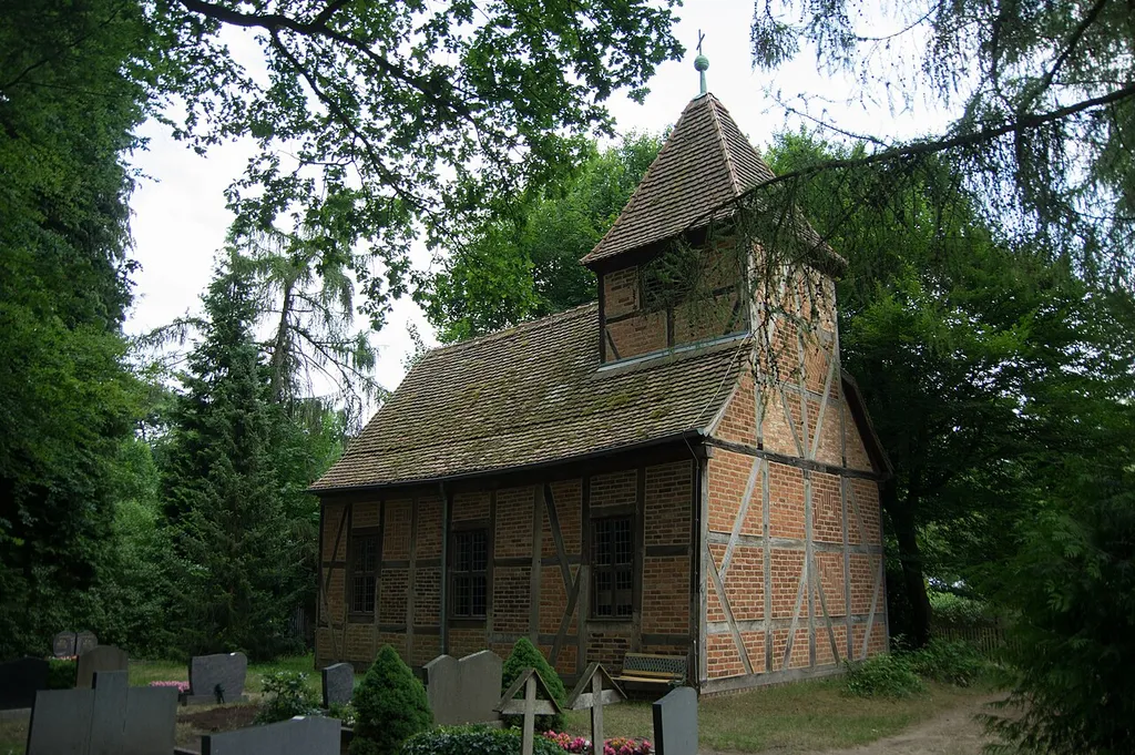 Gräben, Ortsteil Dahlen in Brandenburg.