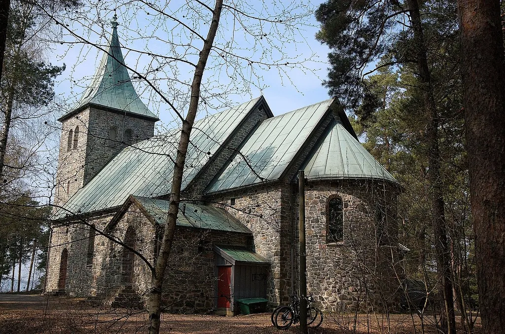 Ljan kirke fra 1932. Arkitekt Olav Olson