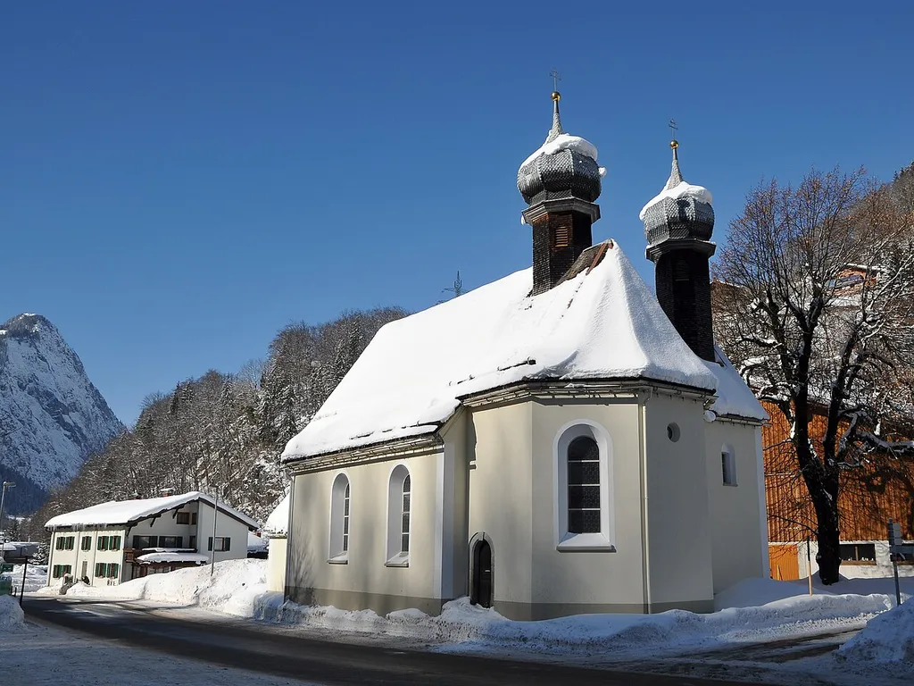 Kirche hl. Kreuz in Dalaas 23.