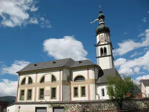 Ranggen, Kath. Pfarrkirche hl. Magnus und Friedhof