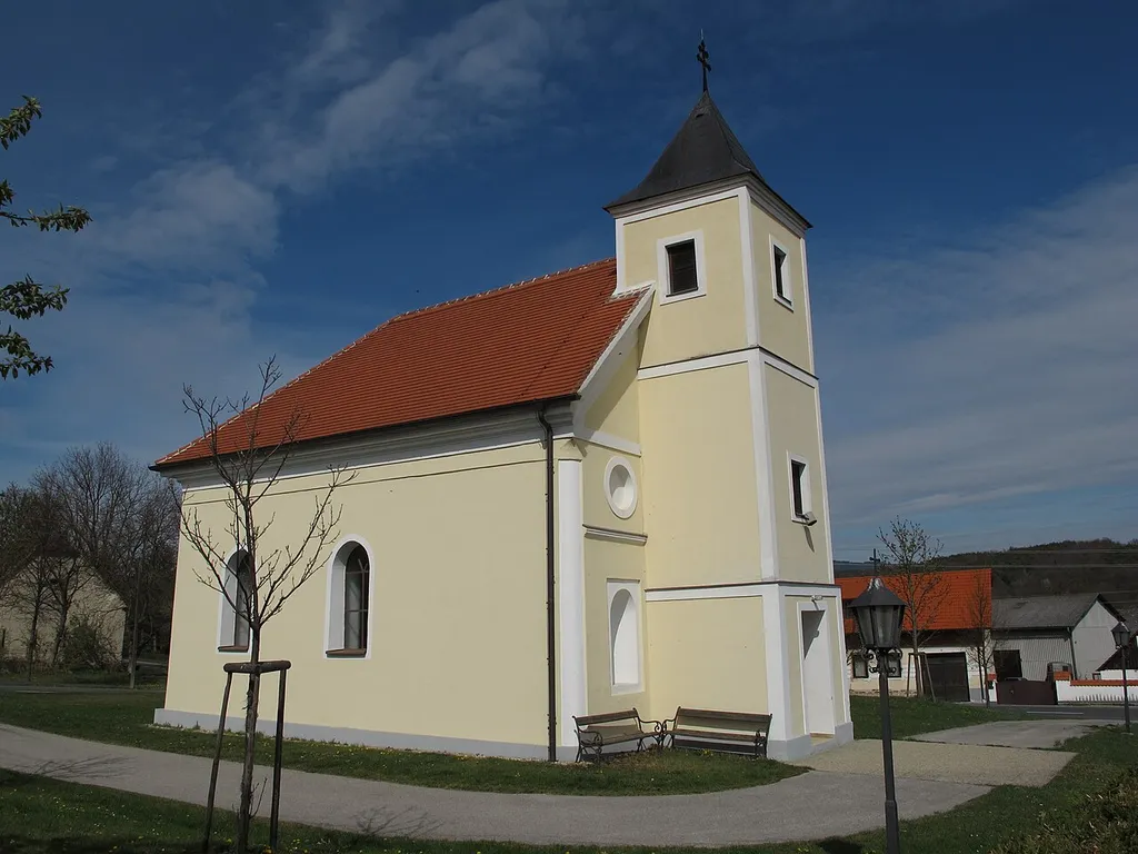 Kirche Allersdorf im Burgenland This media shows the protected monument with ObjektID 8634 in Austria. (Commons, de, Wikidata)