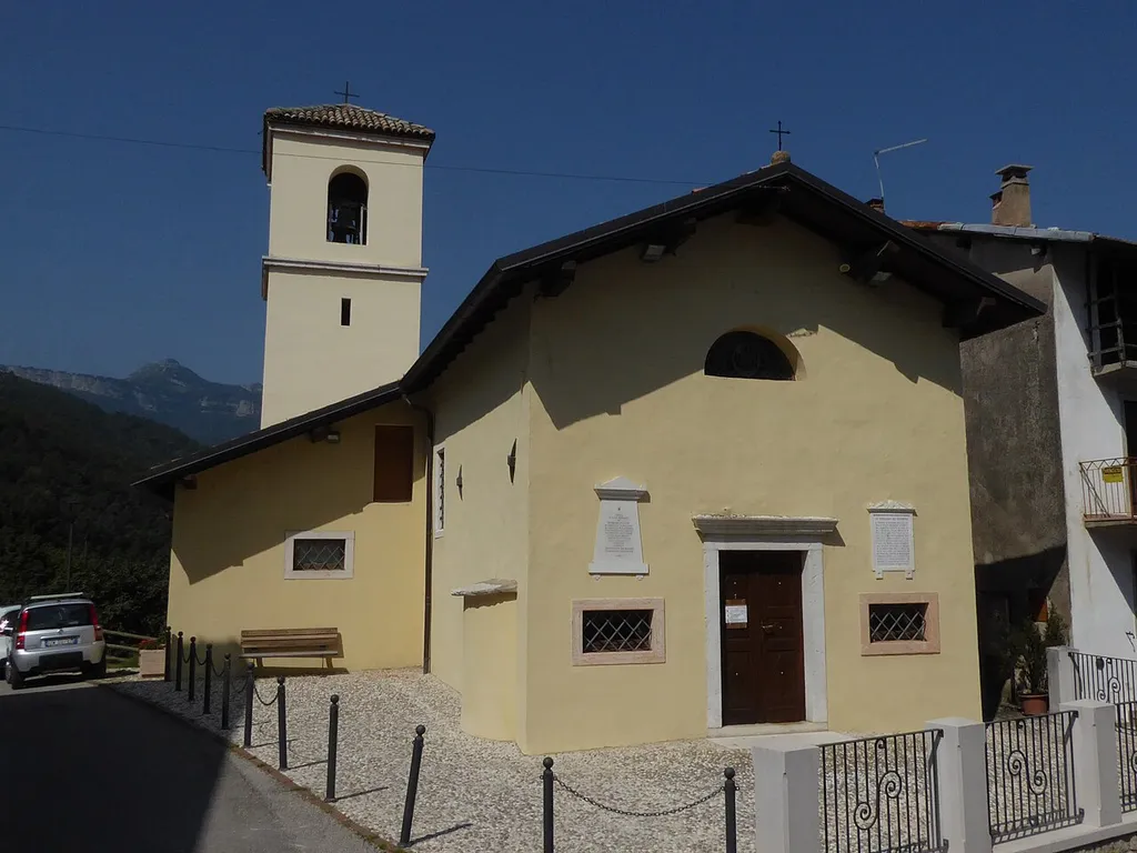 Saccone (Brentonico, Trentino, Italy), Saint Anne church