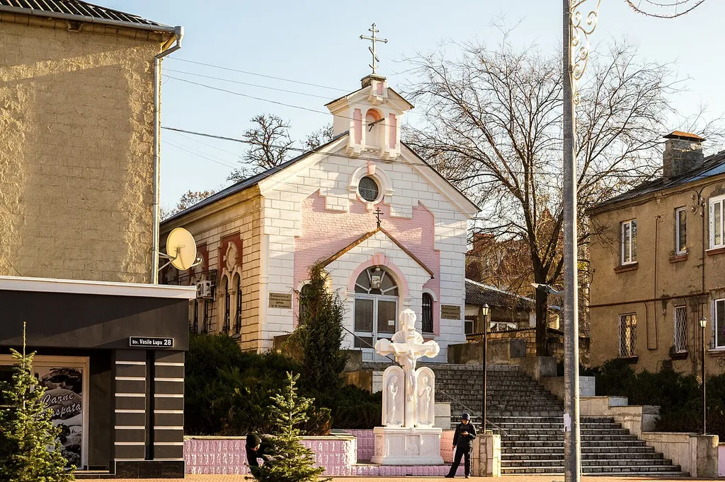 This file illustrates a cultural heritage monument in Moldova, ID