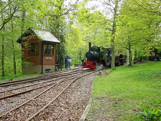 Locomotive Bronhilde approaches Stony Shaw, Bredgar &amp; Wormshill Light Railway