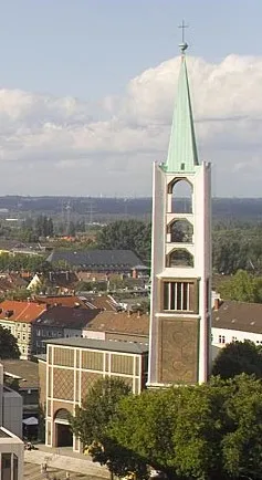 Gelsenkirchen, Ev. Altstadtkirche vom Hamburg-Mannheimer-Gebäude aus fotografiert