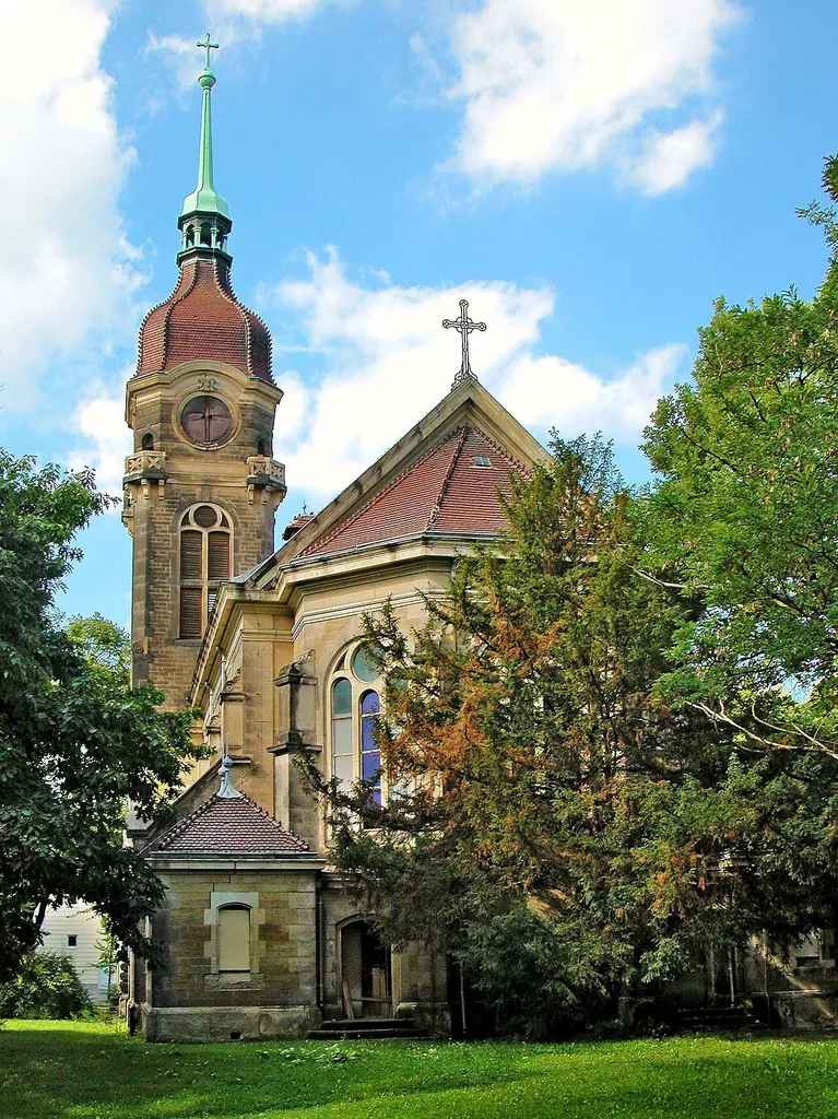 18.09.2012 01796 Pirna-Sonnenstein: Anstaltskirche (GMP: 50.960623,13.948350) im Areal der Heil- und Pflegeanstalt Sonnenstein. Sicht von Osten. [DSCNn4676.TIF]20120918075DR.JPG(c)Blobelt