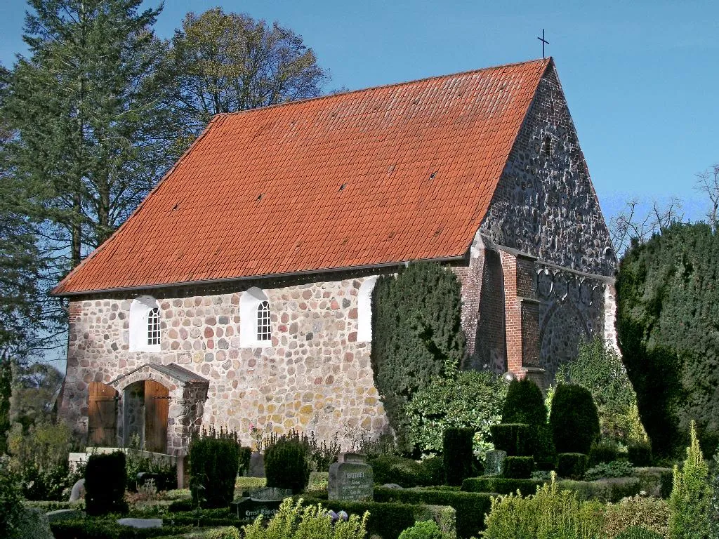 Wrist, Schleswig-Holstein, Germany: church of Stellau, photo 2007