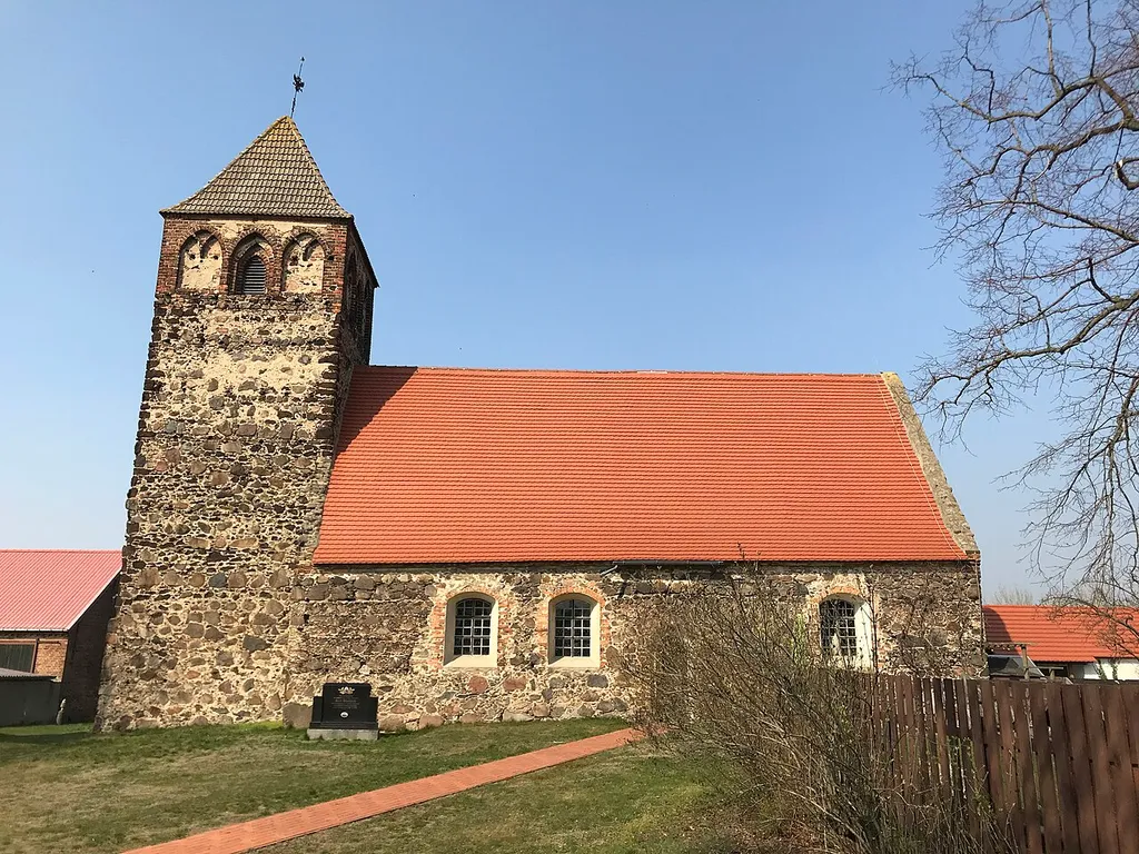 Die Dorfkirche Kreblitz ist eine Feldsteinkirche aus der Mitte des 14. Jahrhunderts in Kreblitz, einem Ortsteil der Stadt Luckau im Landkreis Dahme-Spreewald in Brandenburg.