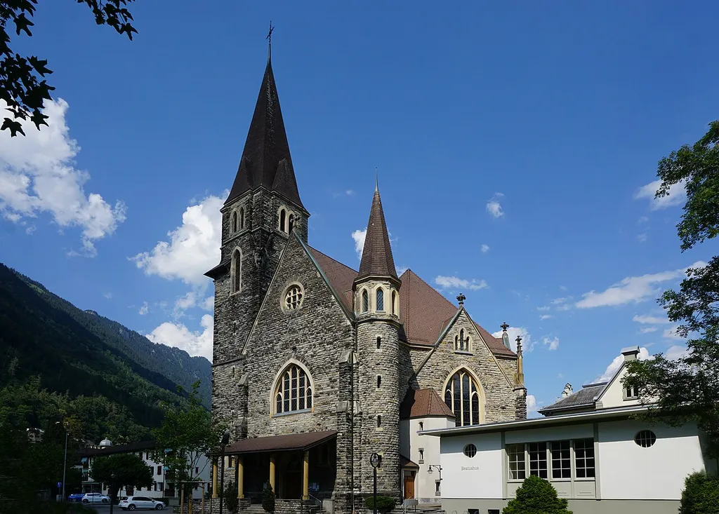 Heiliggeist Kirche mit Beatushus