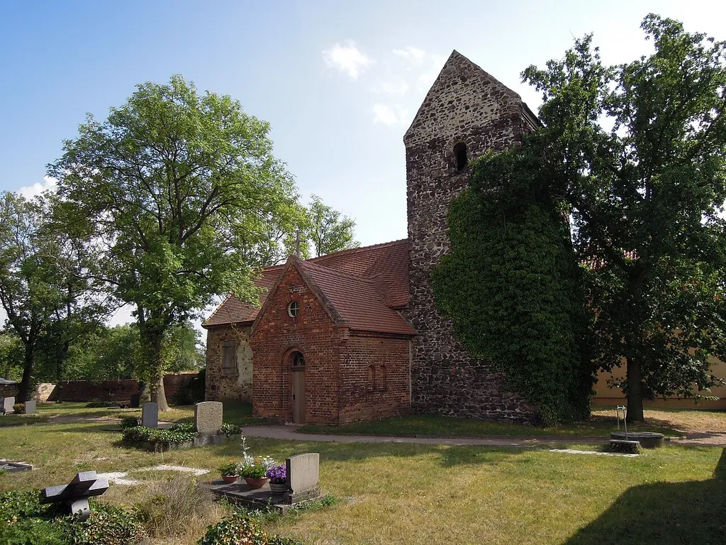 Dorfkirche Köckern -Nordwestansicht- August 2022