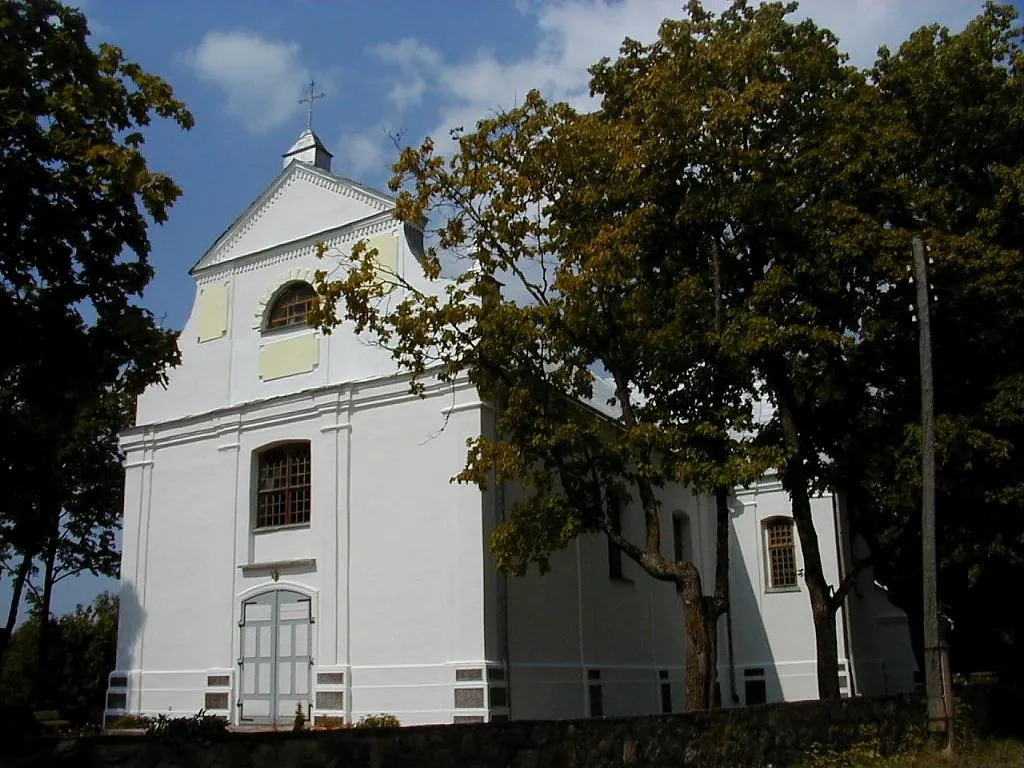 Asūnes baznīca, 2002-08-11