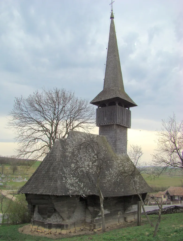 Biserica de lemn „Sfinţii Arhangheli Mihail și Gavriil" din Poarta Sălajului, comuna Românaşi, judeţul Sălaj