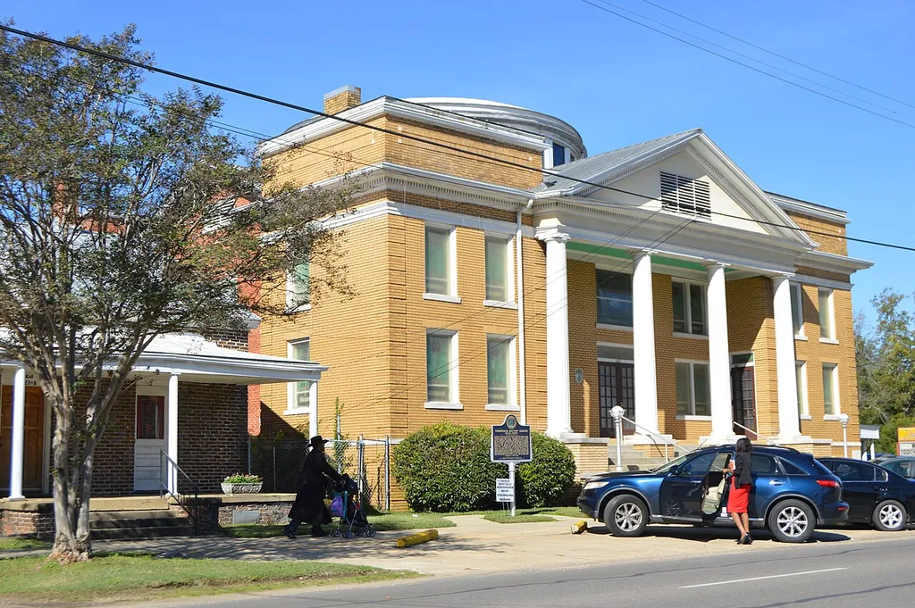 Front and southern side of Tabernacle Baptist Church, located at 1431 Broad Street in Selma, Alabama, United States. Built in 1922, it is listed on the National Register of Historic Places.
