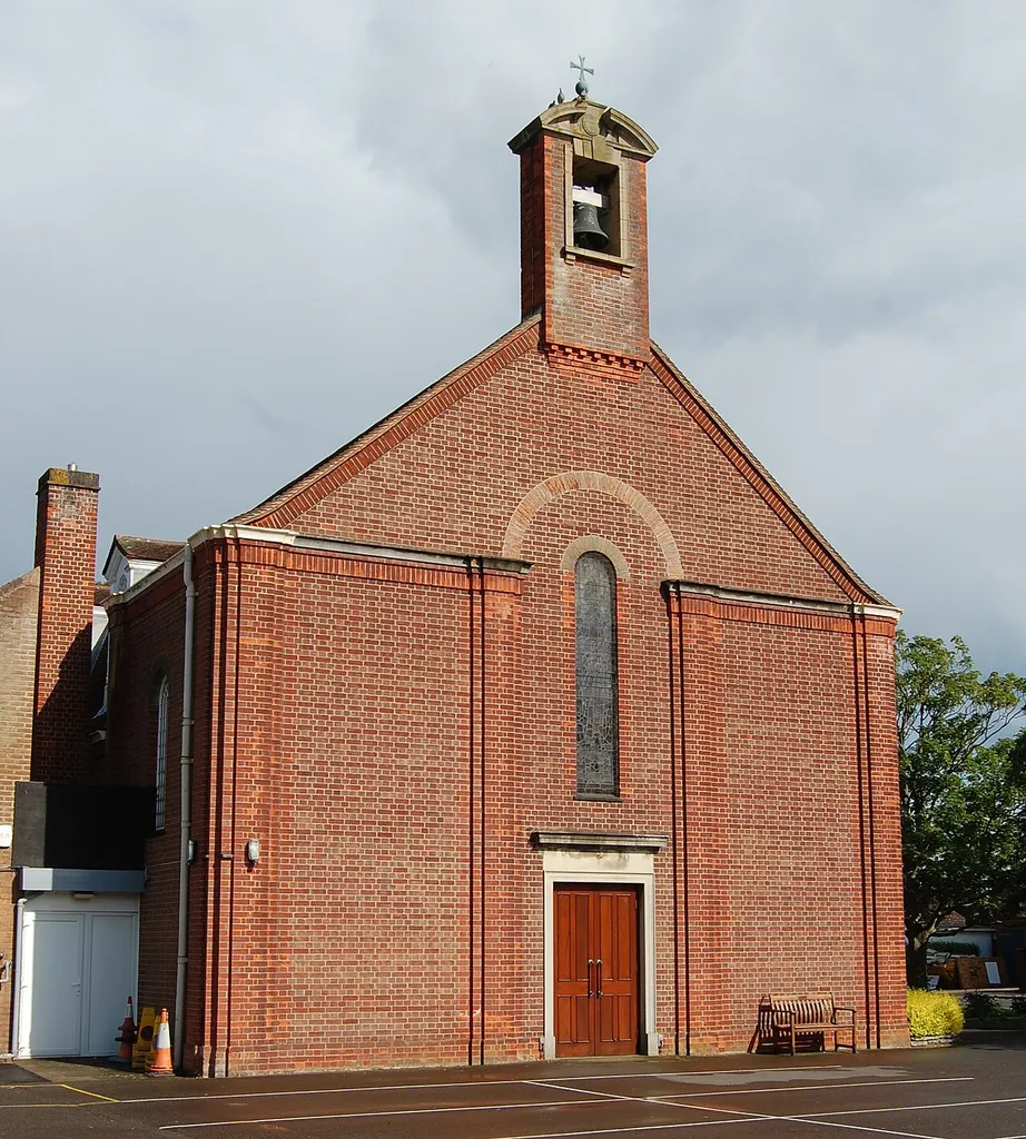St Faith's Church, Victoria Square, Lee-on-the-Solent, Borough of Gosport, Hampshire. The Anglican parish church of the small town of Lee-on-the-Solent.