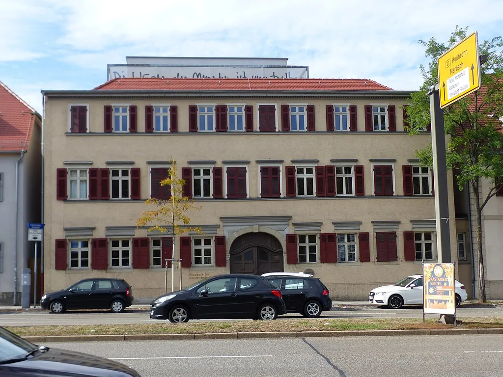 Ludwigsburg, Stuttgarter Straße 16, Wohn- und Geschäftshaus