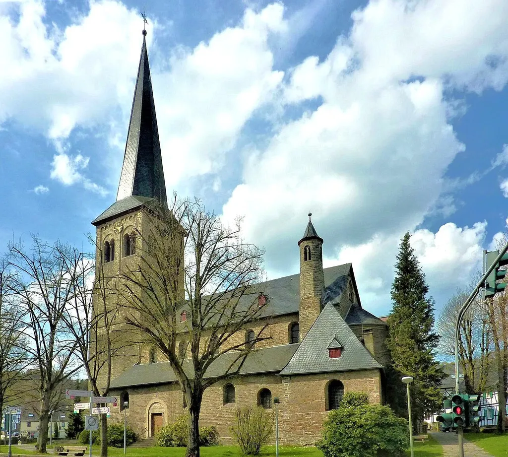 St. Walburga, Overath