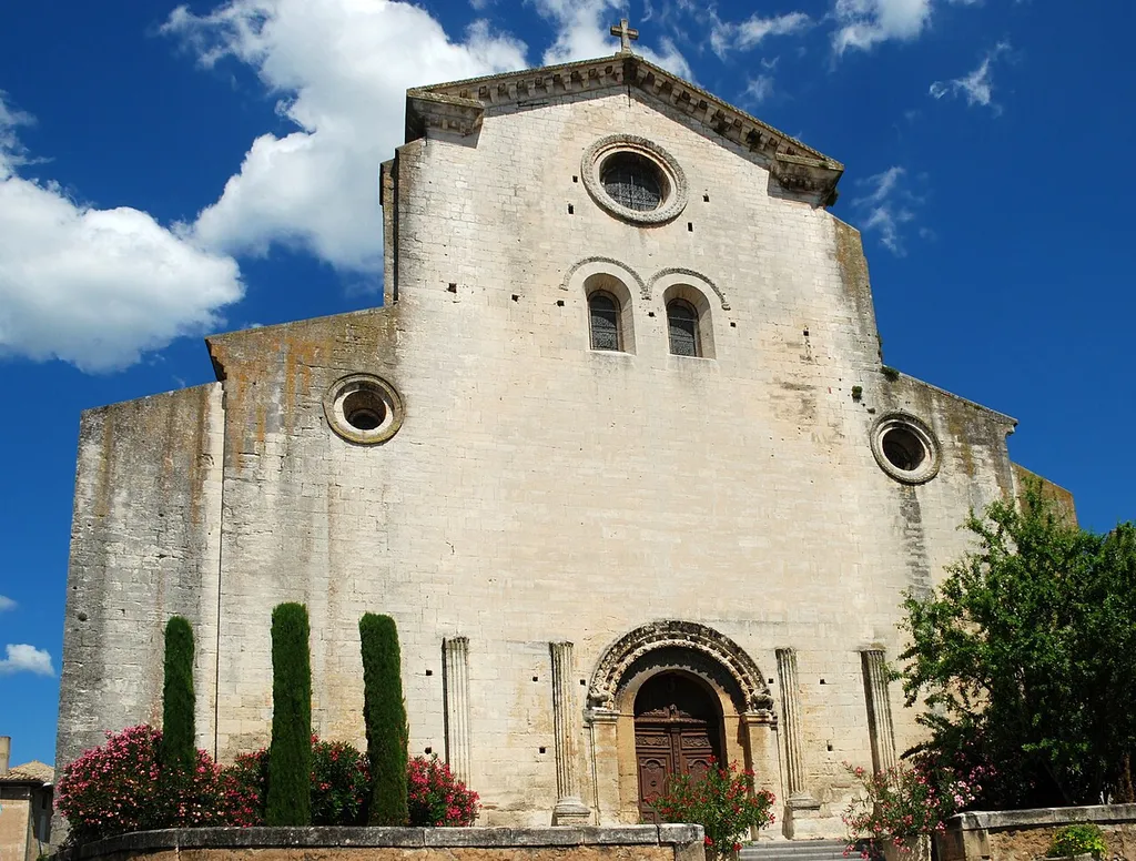 Saint-Paul-Trois-Châteaux Cathedral
