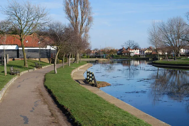 Southchurch park lake
