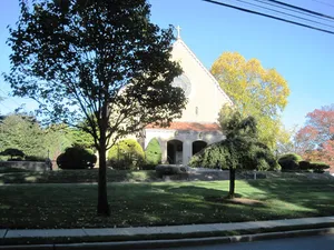 St. Luke's Roman Catholic Church (Ho-Ho-Kus, New Jersey)