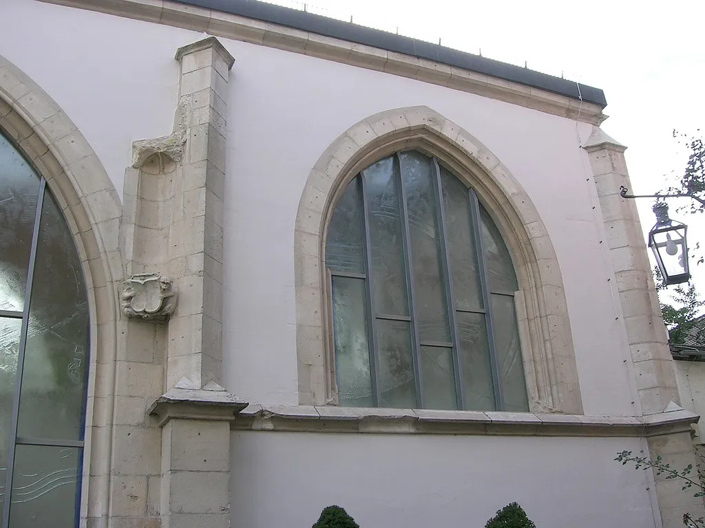 Reste der 1818 abgebrochenen Kollegiatstiftskirche Zu Unser Lieben Frau, verbaut im Haus Marktplatz 7 in Eichstätt