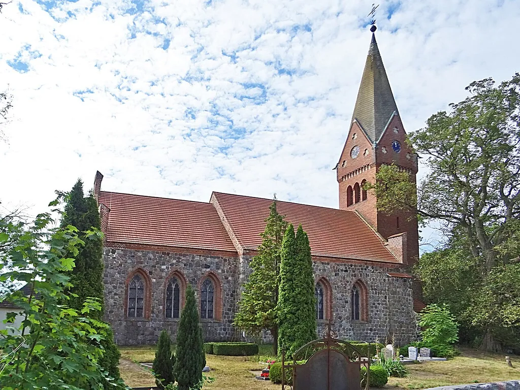 Dorfkirche Parstein von Norden