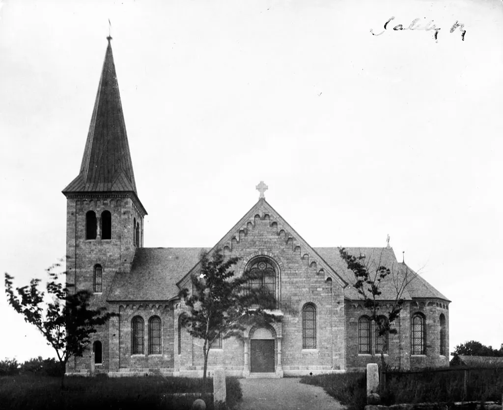 Saleby Church, built in 1893-1894 in Romanesque style. Parish (socken): Saleby Province (landskap): Västergötland Municipality (kommun): Lidköping County (län): Västra Götaland