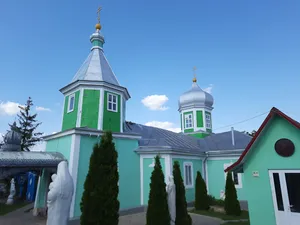 Archangels church in Căinari