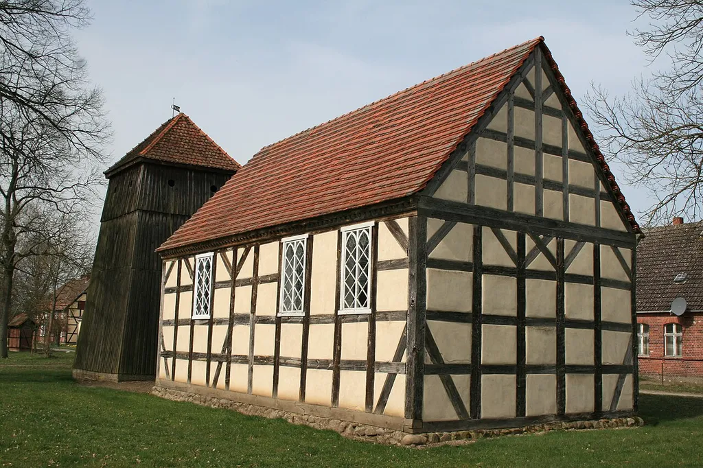 Dorfkirche von Südosten