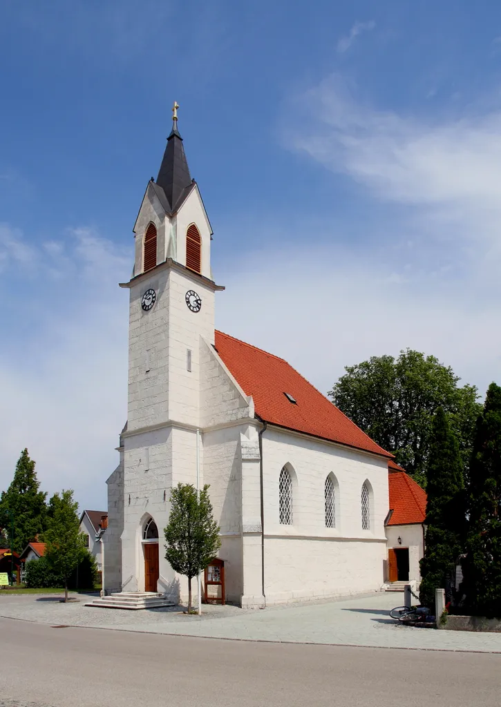 Die kath. Filialkirche hl. Anna in Siegersdorf, eine Ortschaft in der niederösterreichischen Marktgemeinde Pottendorf.