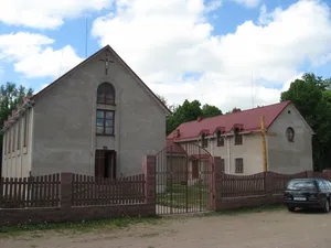 Church of the Exaltation of the Holy Cross, Uzda