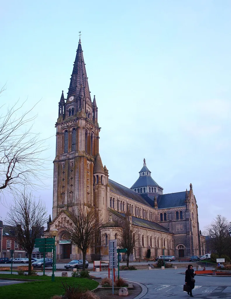 Janzé (Ille-et-Vilaine, France) ; Église Saint-Martin