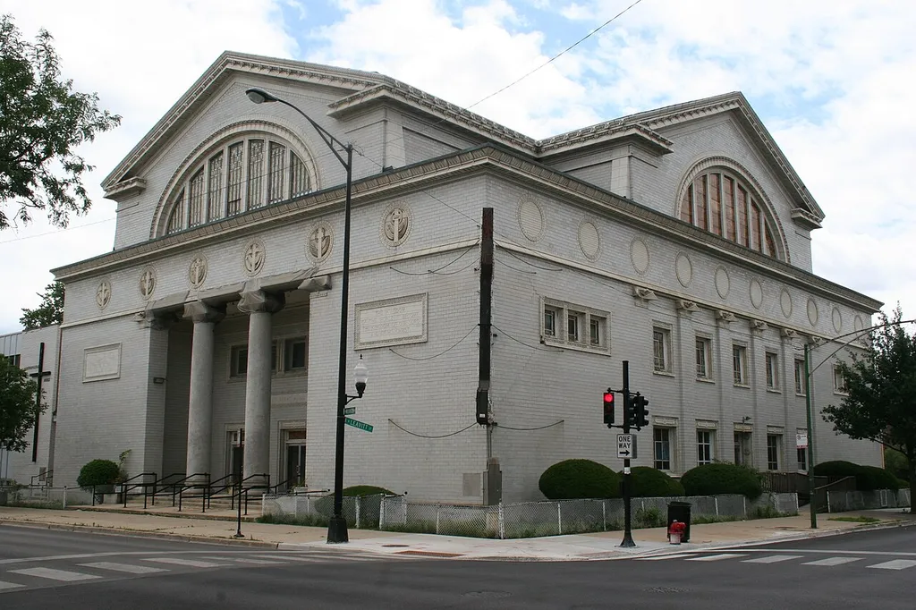 Metropolitan Missionary Baptist Church in Chicago, IL