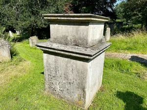 Tomb Of Henry Joynes In St Marys Churchyard