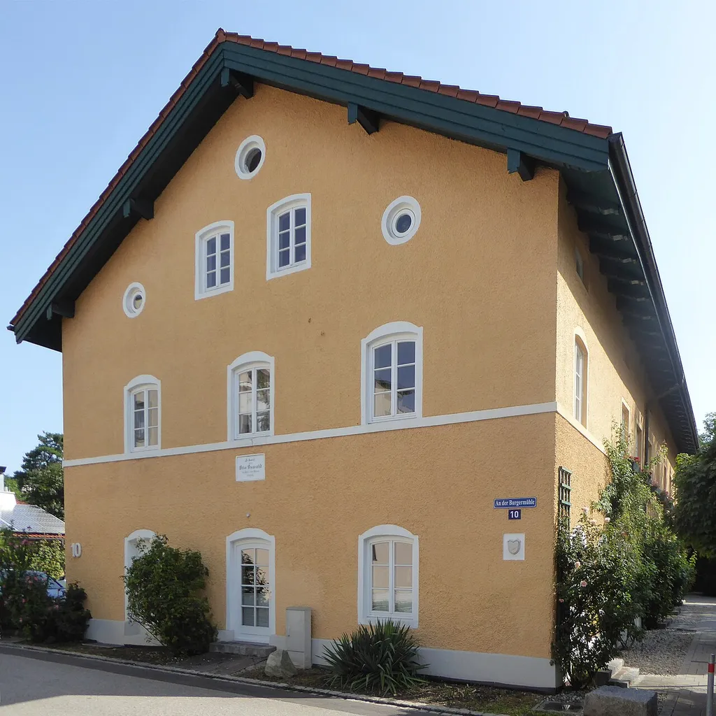 Rosenheim, an der Burgermühle 10.
