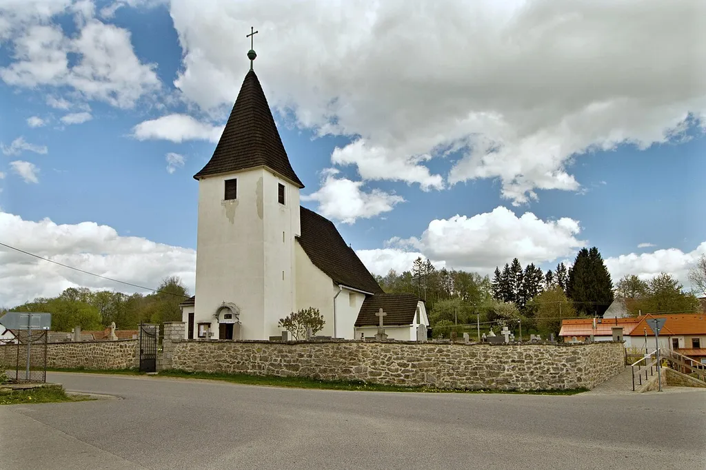 Kostel sv. Maří Magdaleny v Růžené