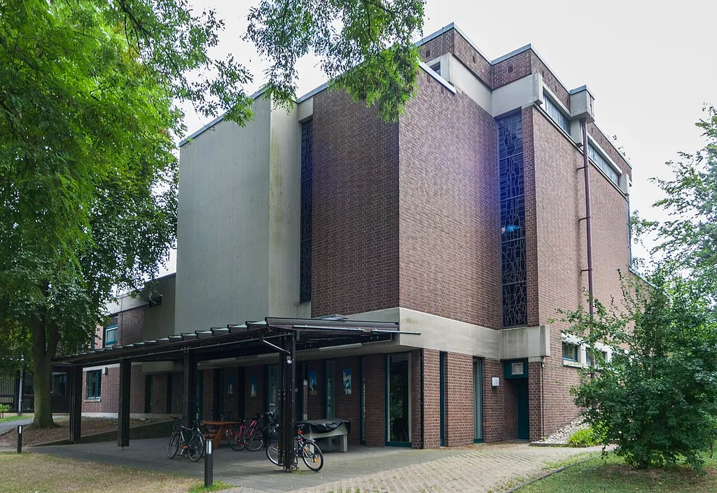 Kath. Pfarrkirche St. Winfried und Salesianer Don Boscos Mission, Sträßchensweg 3, Bonn