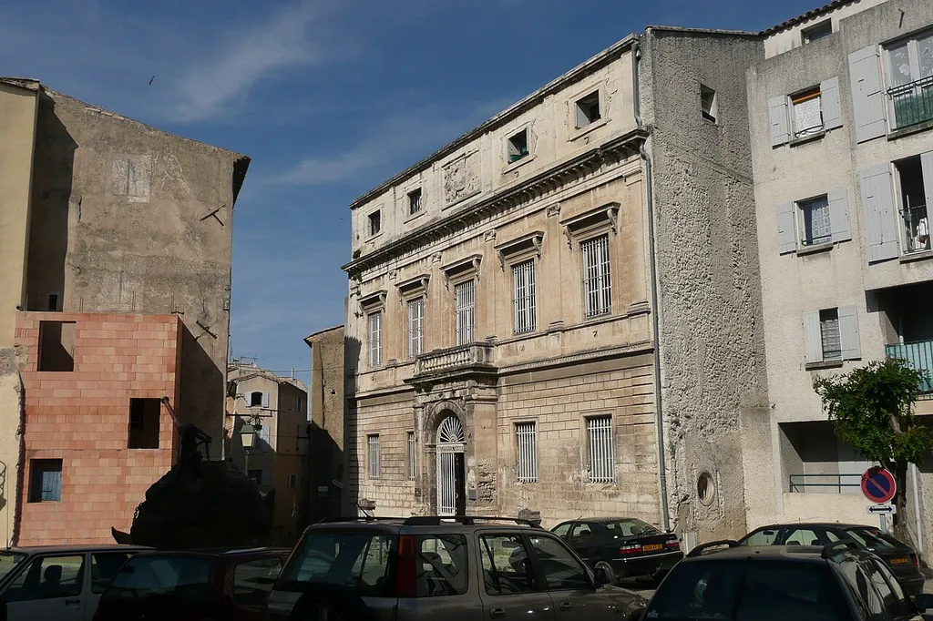 Pont-Saint-Esprit.