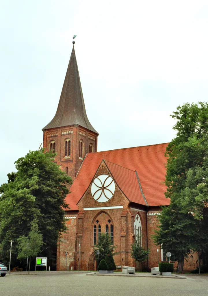 Die Bartholomäus - Kirche in Wittenburg. Selbst aufgenommen '05.