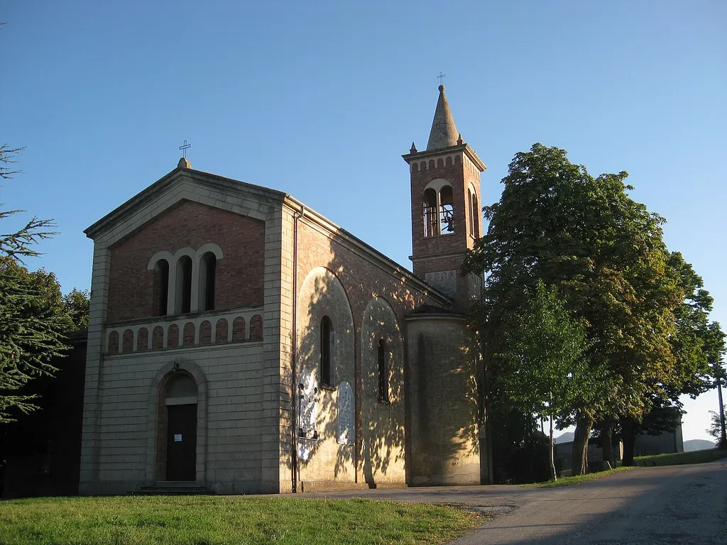 Montemaggiore di Predappio, la chiesa.