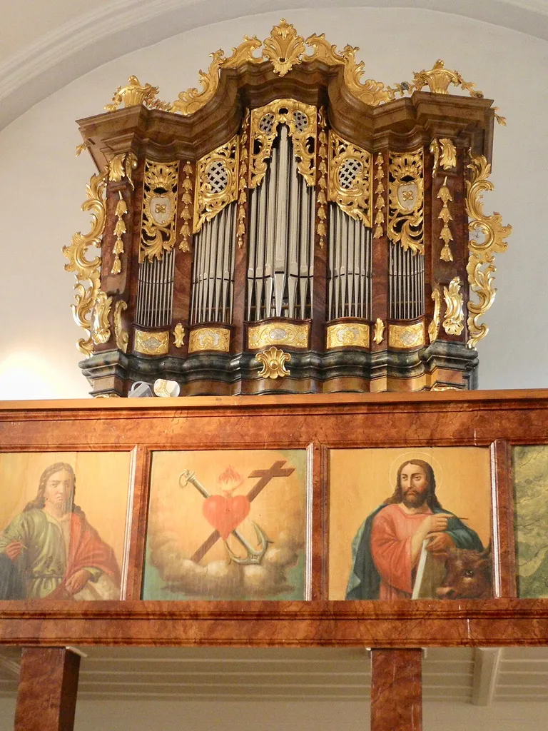 Pursruck, St. Ursula, Orgel, Gehäuse: Funtsch 1754, Werk: Schädler 1998 (9/II/P)